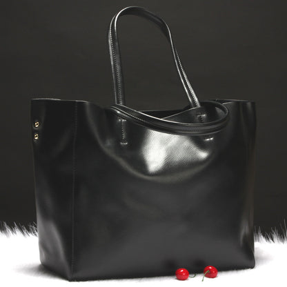 LuxeCarry Tote